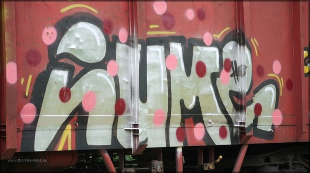 Güterwagen auf Abstellgleis, Grafitti, Juli 2013
