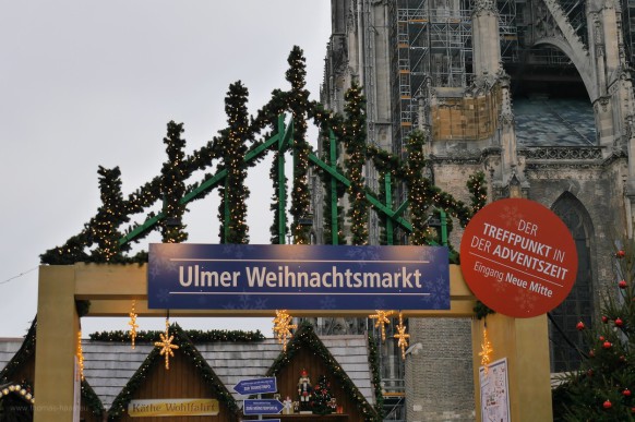 Eingang zum Ulmer Weihnachtsmarkt, 2018