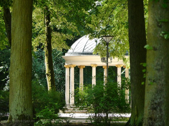 Das Bild des Monats, August 2023, Tempel im Hofgarten Bayreuth - © by Lucas Musch, 2023