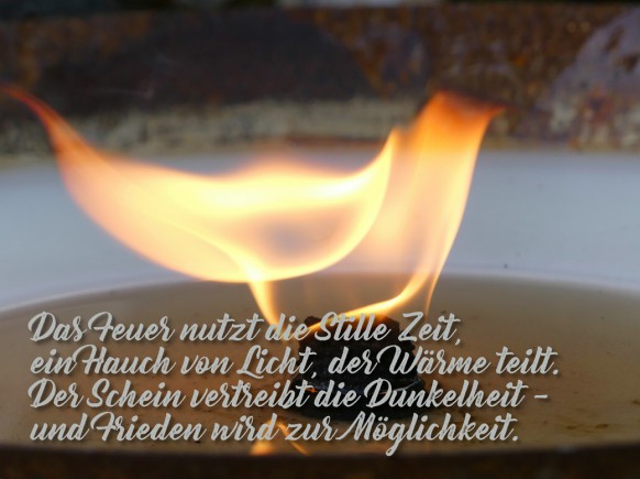 Flamme und Hoffnung auf Frieden - Motivation für den Dezember 2025